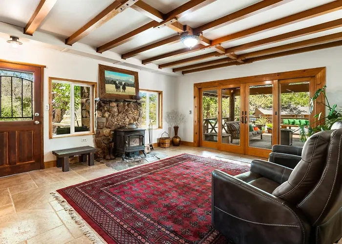 Gorgeous North Fork Cabin Near Bass Lake!